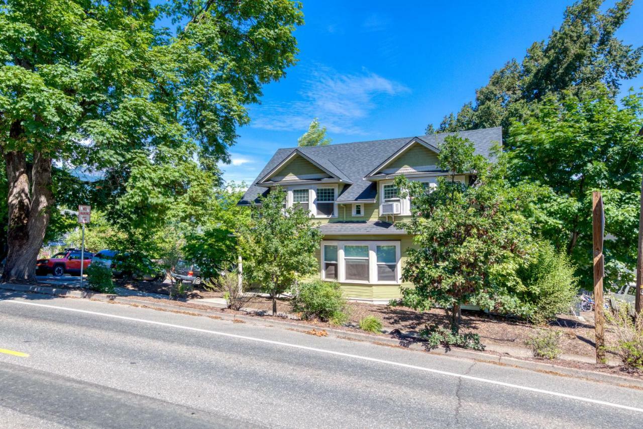 Azusa House Hood River Buitenkant foto